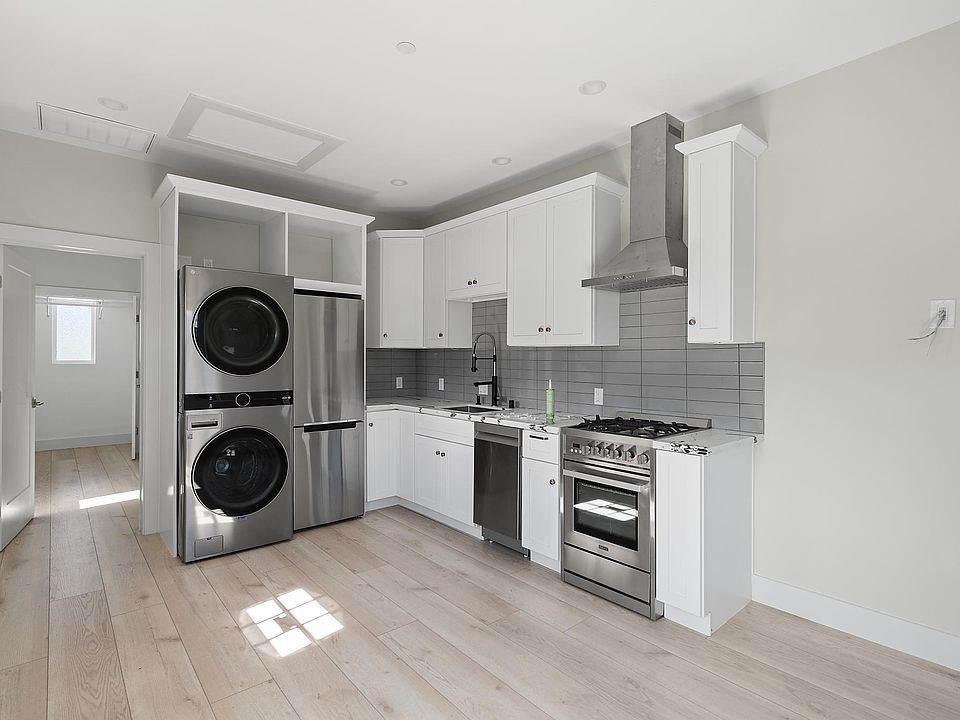 2nd image of 532 N San Mateo Dr #B