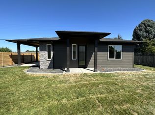 8007 Sunset Ln, Pasco, WA 99301