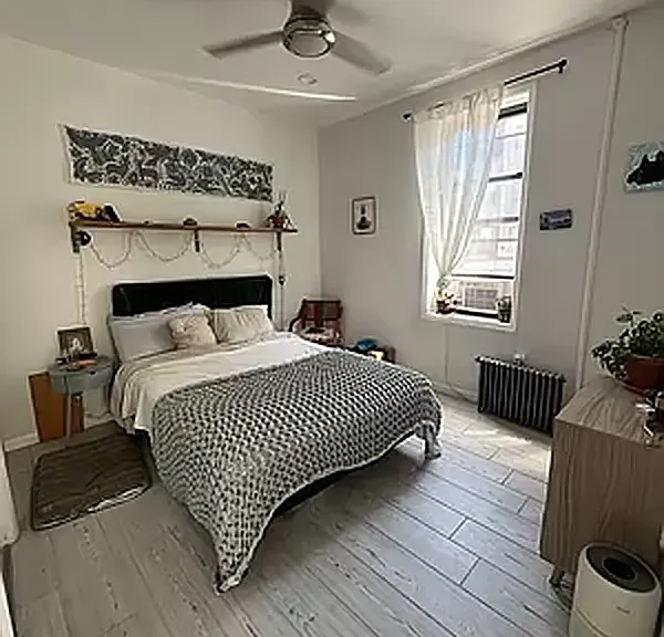 762 Franklin Ave #2R — Photo 5