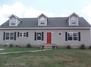 194 Calcasieu Dr, Parkton, NC 28371