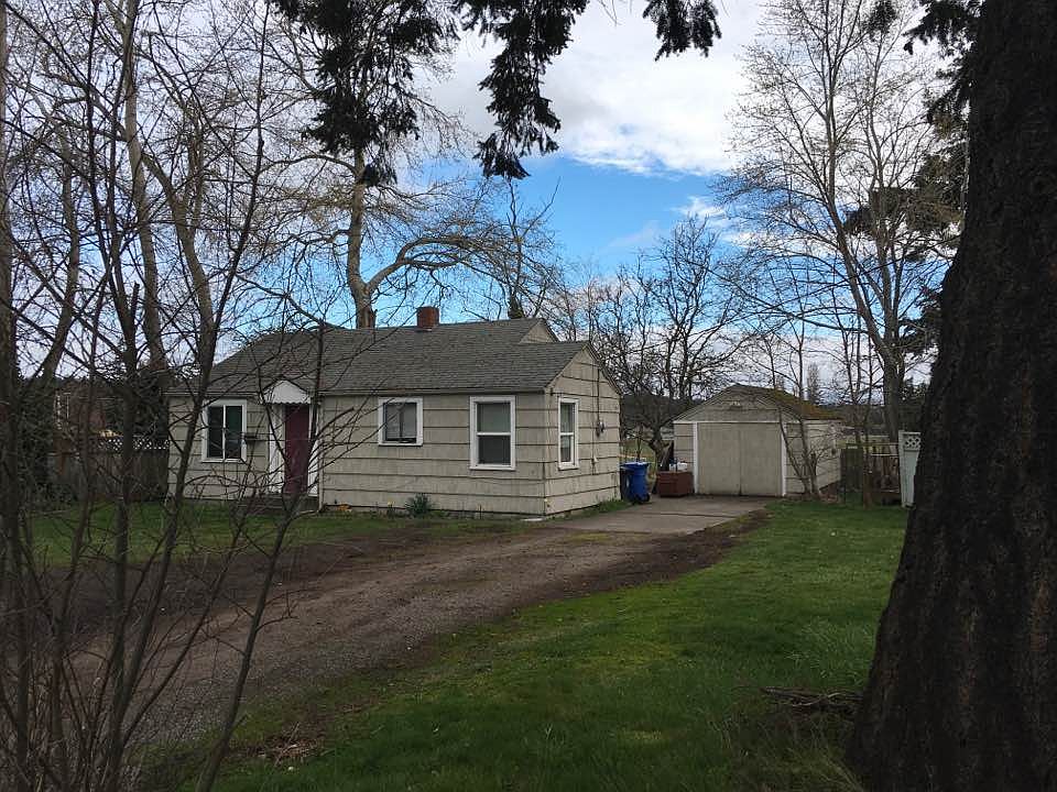 1st image of 744 E Whidbey Ave