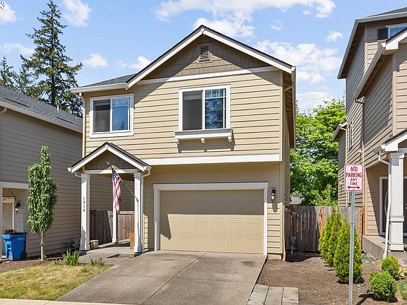 3rd image of 1318 NE 72nd Way