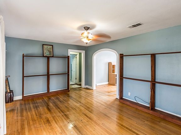 5th image of 111 E Dalzell St