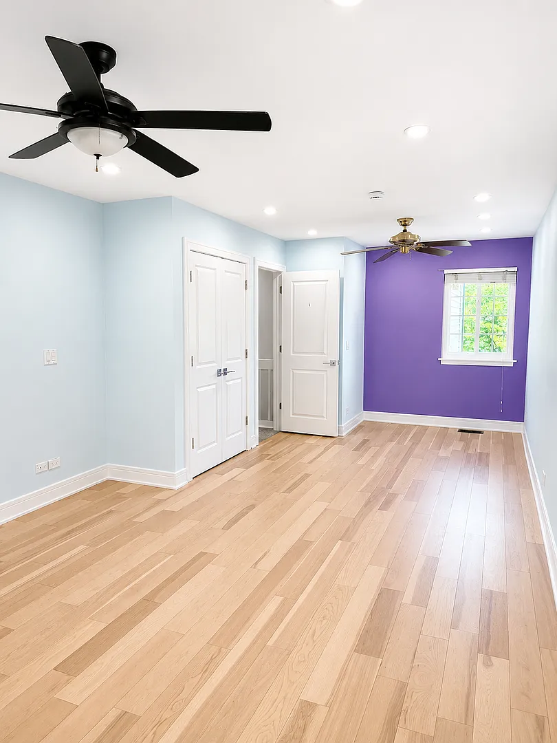 3 Bed / 2.5 Bath Townhome in Sussex Square Streamwood — Photo 3