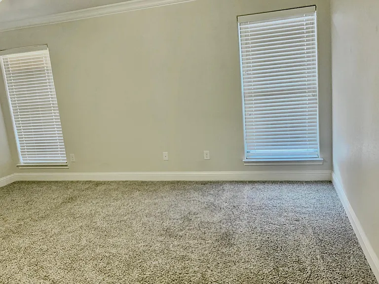 6911 Corral Dr — Photo 14