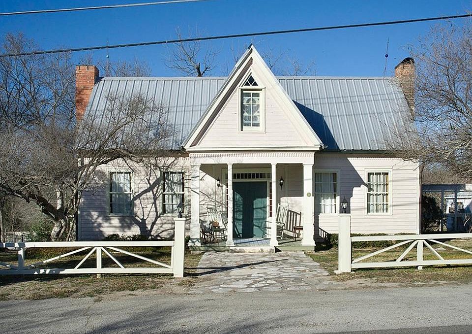 1st image of 316 Royal St