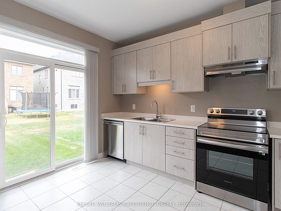 5th image of 55 Copperhill Hts