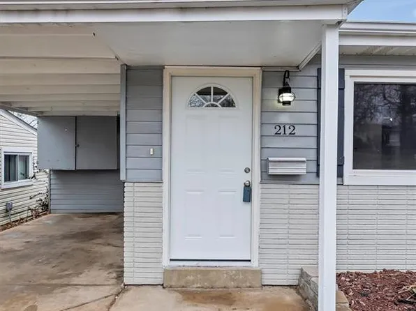 212 Lindy Blvd, Ballwin, MO 63021