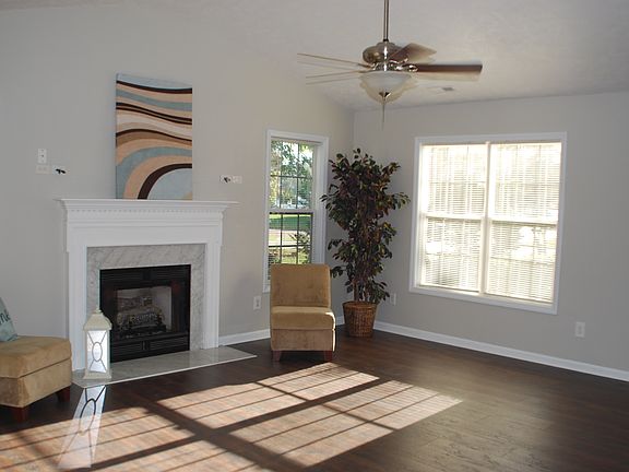 5th image of 138 Remington Dr