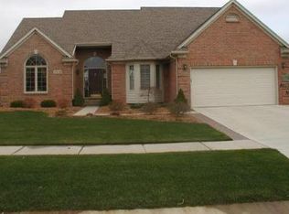 47458 Woodberry Ests, Macomb, MI 48044