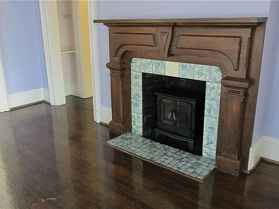 3rd image of 800 San Antonio St APT 5
