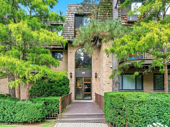 500 Central Park Ave APT 221