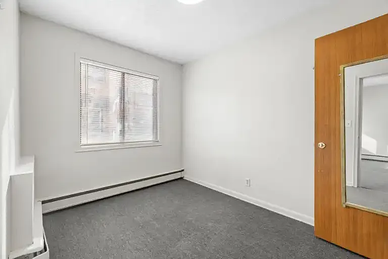 173 Procter Pl #4 — Photo 11