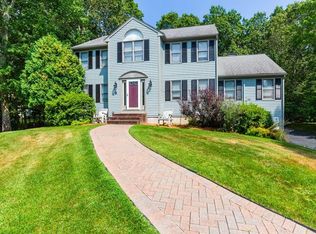 4 Colonial Dr, Mansfield, MA 02048