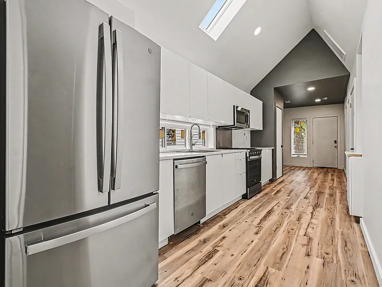 2612 S 12th St — Photo 9