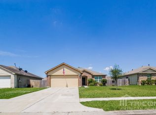 105 N Golden Oak Dr, Texas City, TX 77591