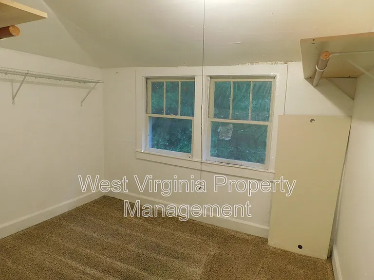 186 Benedict Ln — Photo 9