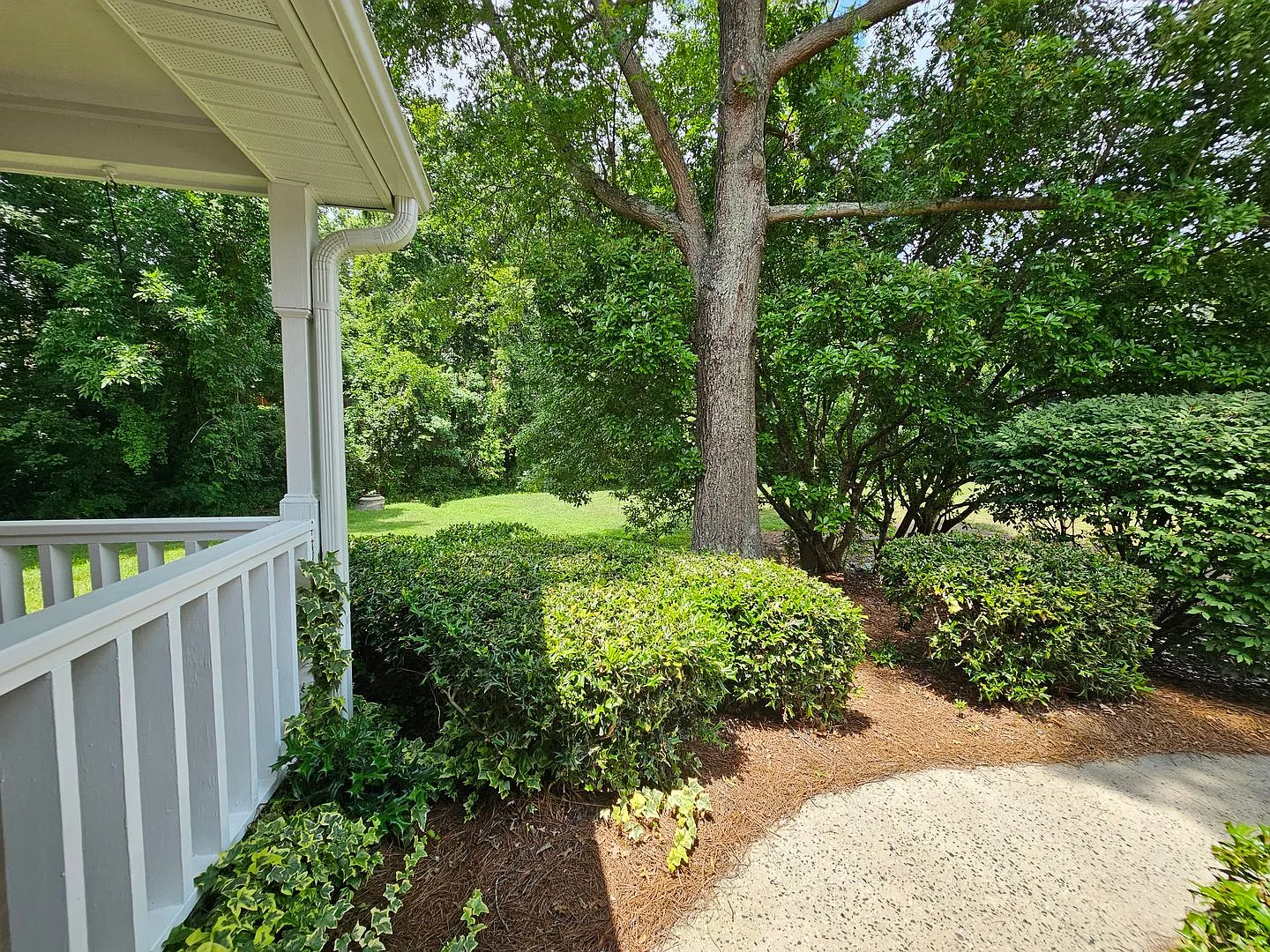 Townhome in Greensboro! — Photo 3