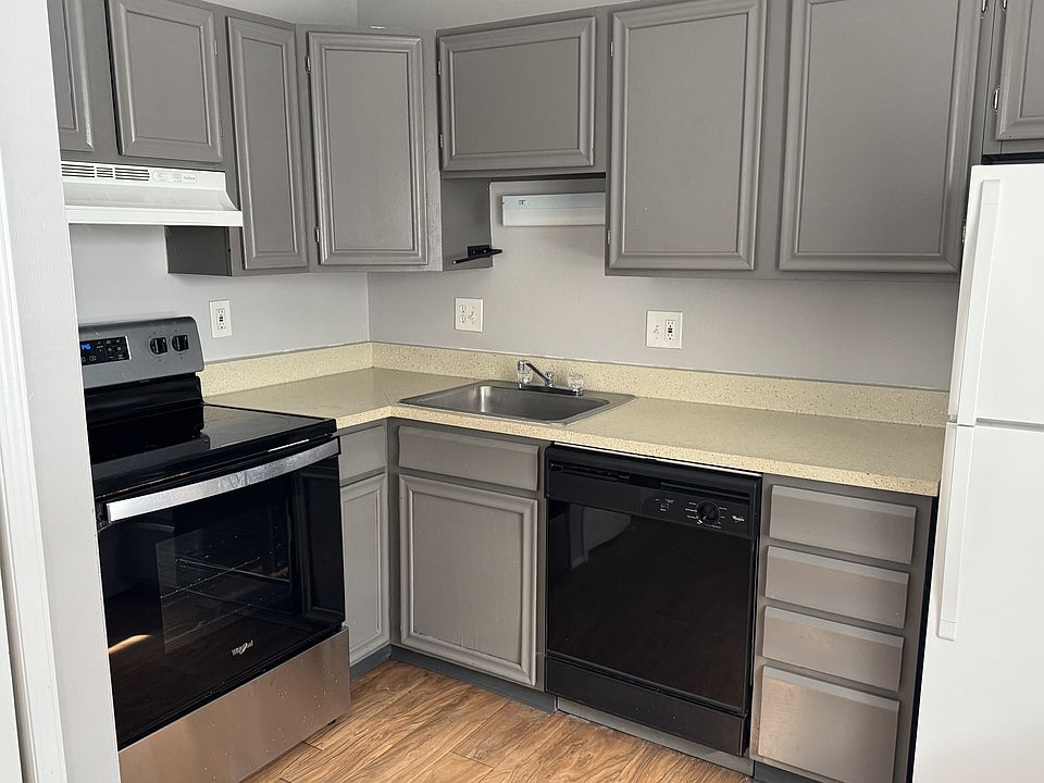 Kitchen features all appliances including dishwasher!