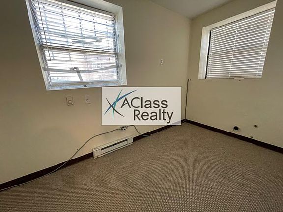4th image of 32-30 Steinway Ave #2B