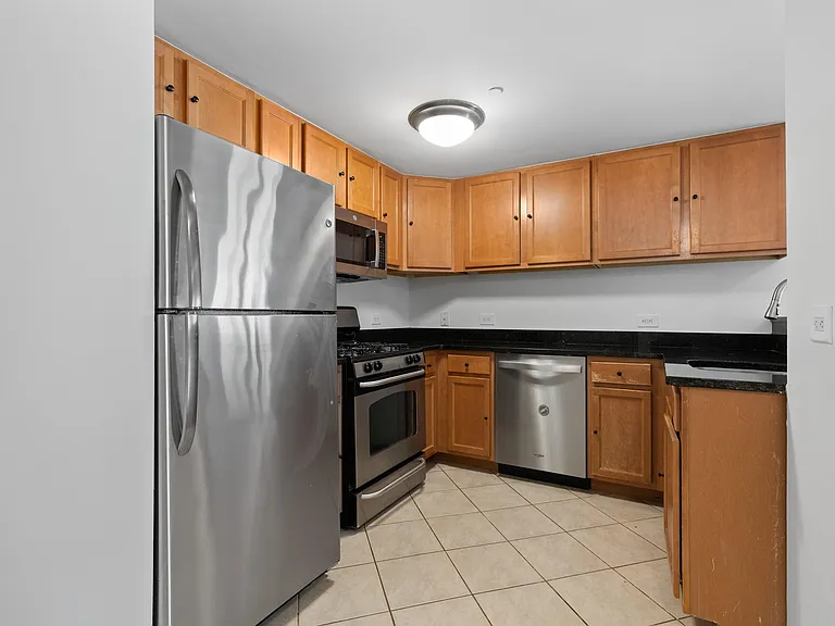 4301 Park Ave #6D — Photo 7