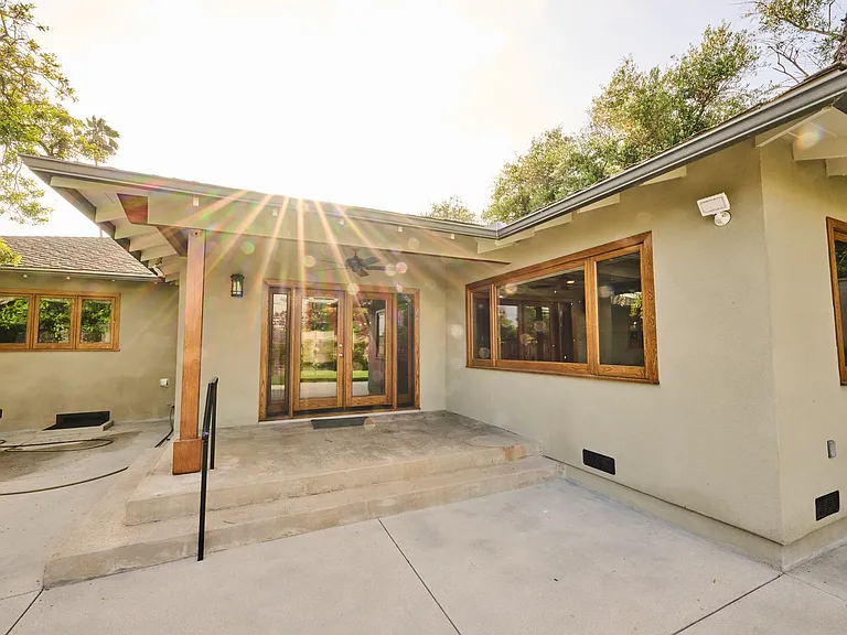 4720 Hayman Ave — Photo 57