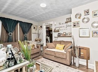 92 Elm St APT 2, Southbridge, MA 01550