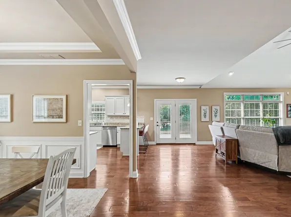 1748 Sandhurst Cv, Lexington, KY 40509