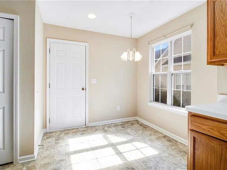 4209 Zephyrhills Dr NW — Photo 10