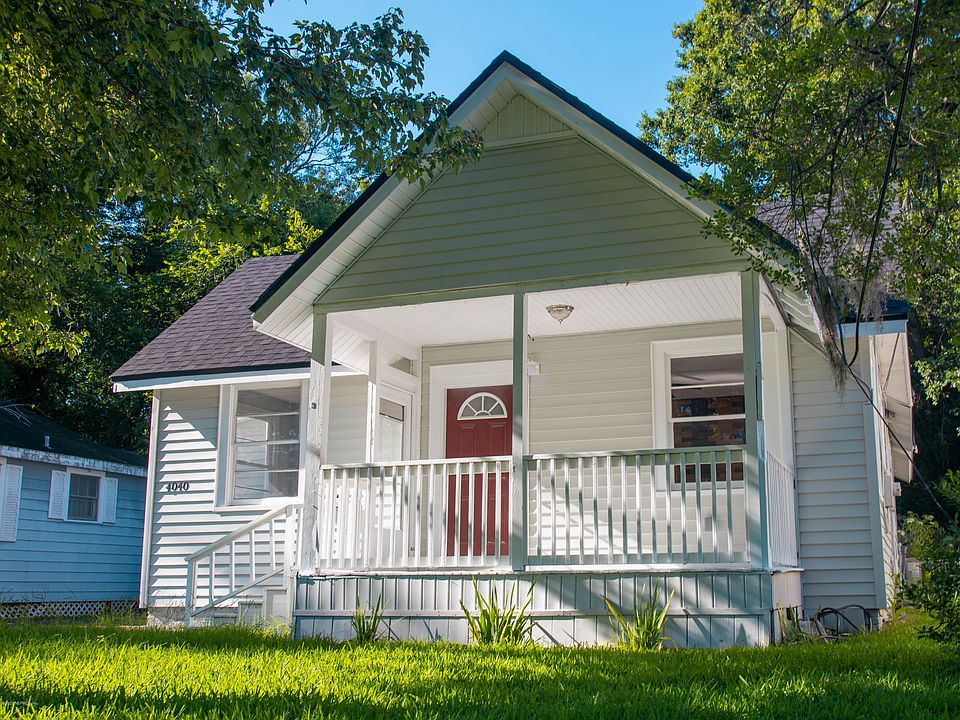 1st image of 4040 Myra St