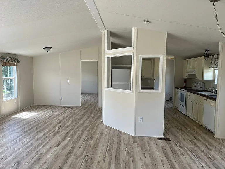 525 Soundside Dr — Photo 11