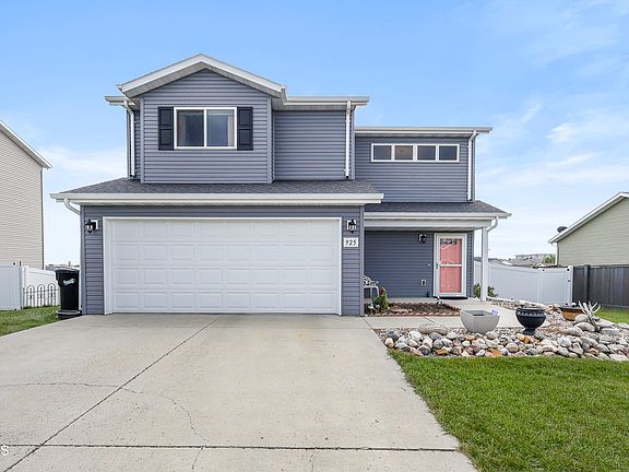 2nd image of 925 Yukon Dr