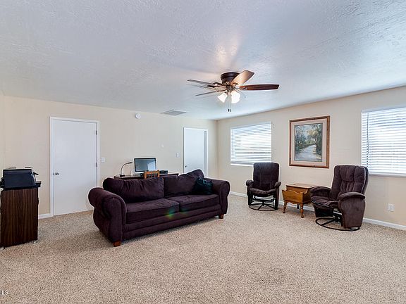 5th image of 3415 E Emelita Ave