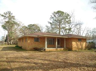 207 N Bennett St, Crystal Springs, MS 39059