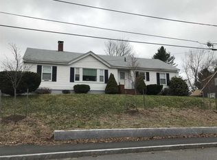 29 Chestnut St, Westbrook, ME 04092