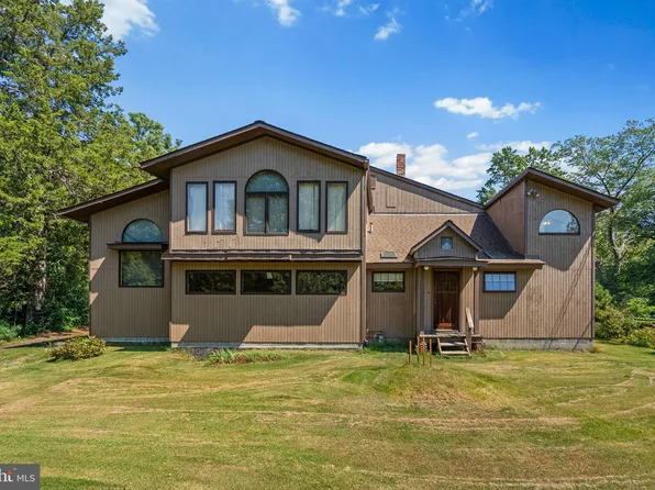 10324 Old Fort Rd, Fort Washington, MD 20744
