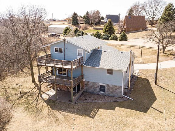 3rd image of 70770 Hunter Dr