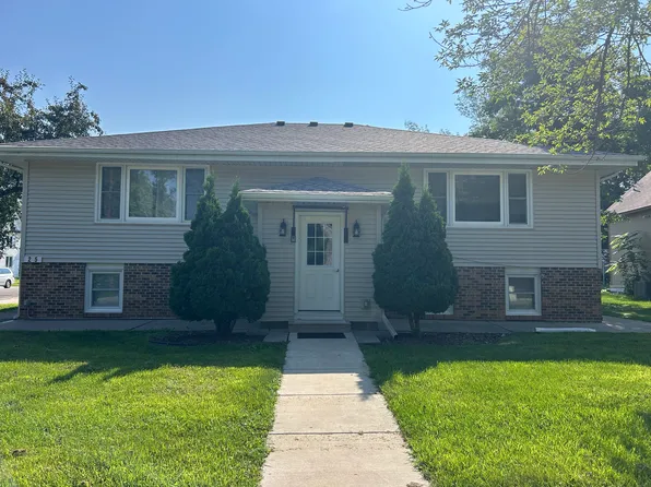205 Mooers Ave SE APT 2, Cokato, MN 55321