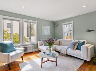 8 Pond Ter, Arlington, MA 02474
