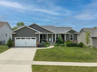 5114 Cotton Ct SW, Cedar Rapids, IA 52404