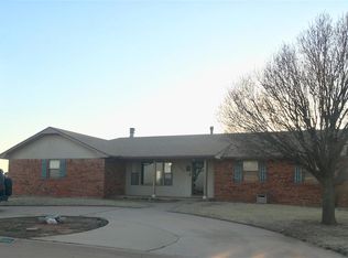 1524 Matthew Dr, Enid, OK 73701