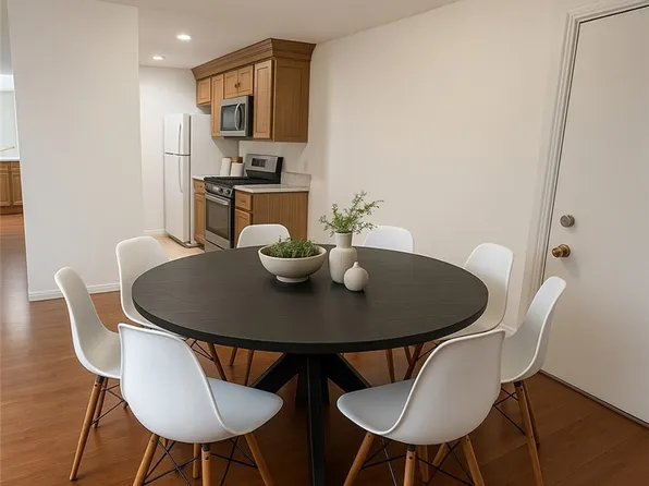 5460 White Oak Ave Unit J206, Los Angeles, CA 91316