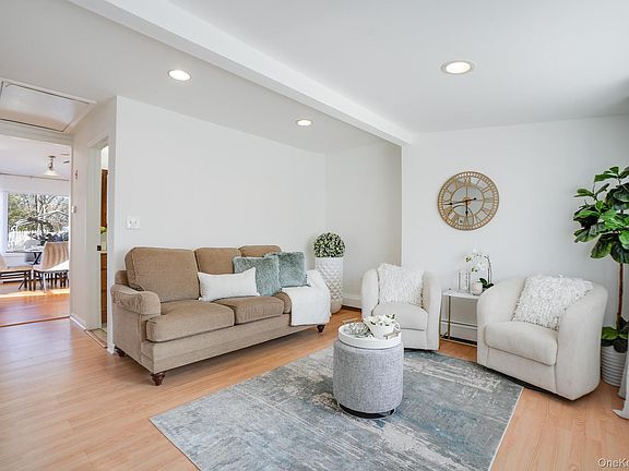 4th image of 26 Old Mill Road