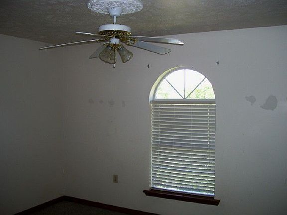 5th image of 6467 Ursan Dr