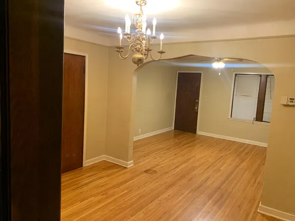 2417 James Ave N #1, Minneapolis, MN 55411
