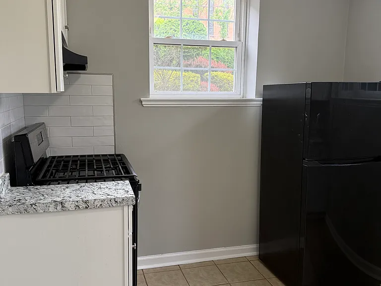 45 Morris Ave #45E — Photo 2
