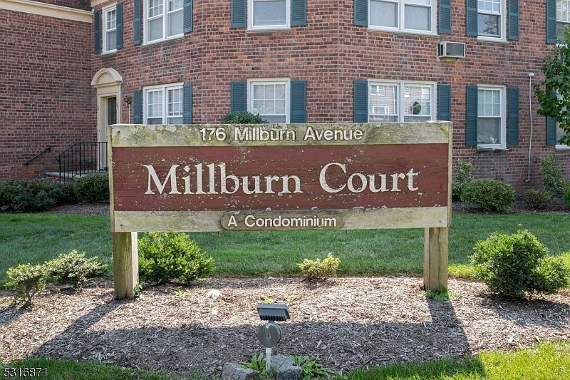 1st image of 176 Millburn Ave #1015