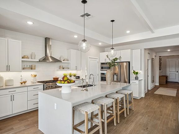 Kitchen with pendant lighting and center island