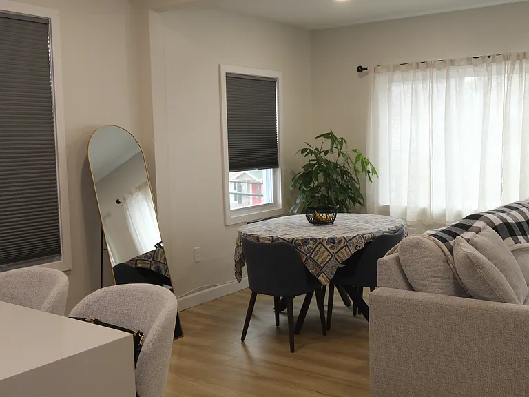 540 Elm St #2 — Photo 4