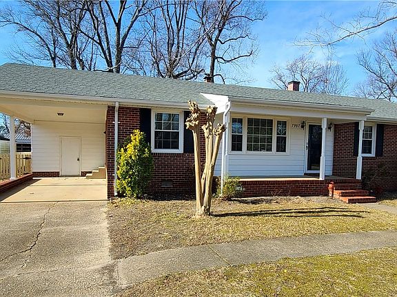 2nd image of 7997 Kenmore Dr